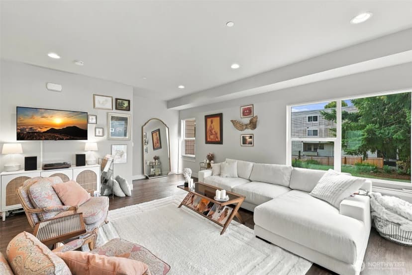 Property photo for 18234 73rd Avenue Ne #103, Kenmore photo 3