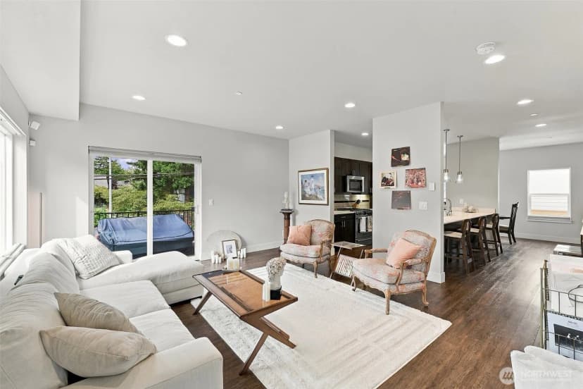 Property photo for 18234 73rd Avenue Ne #103, Kenmore photo 4