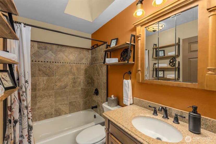 Property photo for 12728 O'dell Road Ne, Duvall photo 19