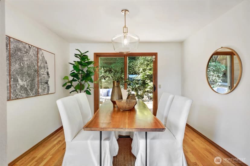 Property photo for 13025 42nd Avenue Ne, Seattle photo 15