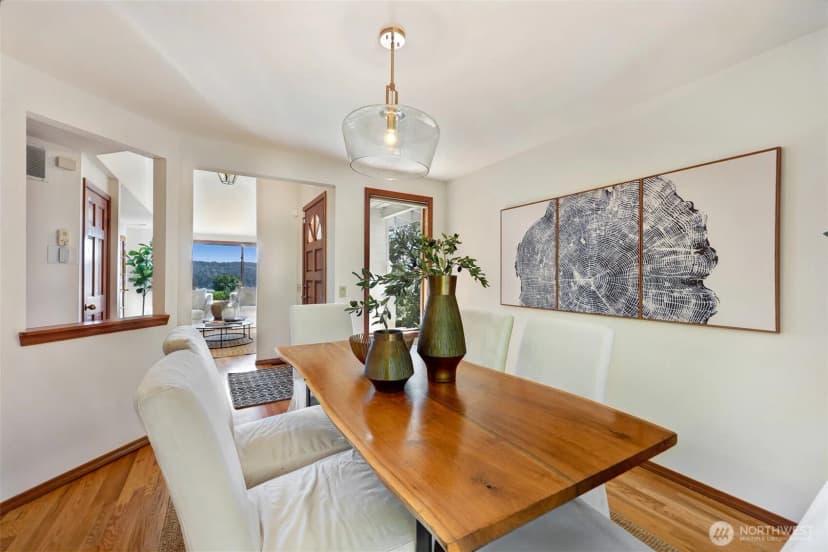 Property photo for 13025 42nd Avenue Ne, Seattle photo 16
