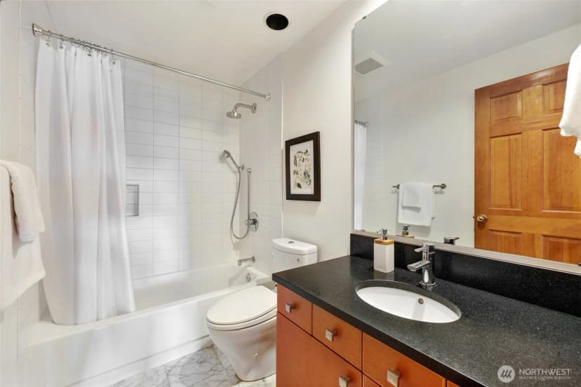 Property photo for 13025 42nd Avenue Ne, Seattle photo 25