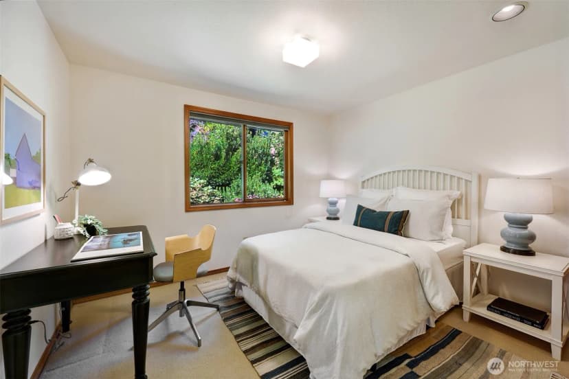 Property photo for 13025 42nd Avenue Ne, Seattle photo 24
