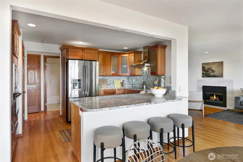 Property photo for 13025 42nd Avenue Ne, Seattle photo 13