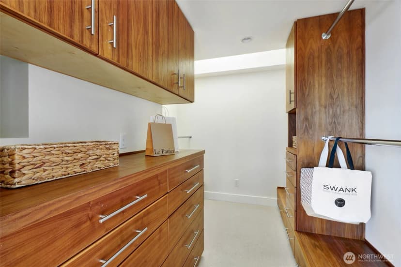 Property photo for 13025 42nd Avenue Ne, Seattle photo 22