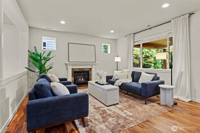 Property photo for 9306 Nye Avenue Se, Snoqualmie photo 5