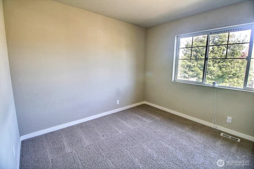 Property photo for 6321 Victoria Avenue Se, Auburn photo 14