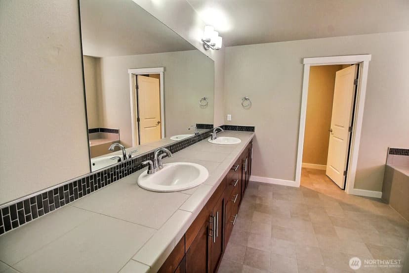 Property photo for 6321 Victoria Avenue Se, Auburn photo 13