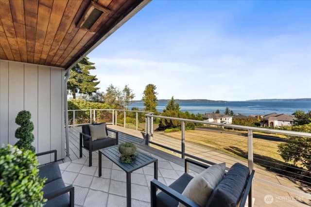 Property photo for 29860 Marine View Drive Sw, Federal Way photo 5