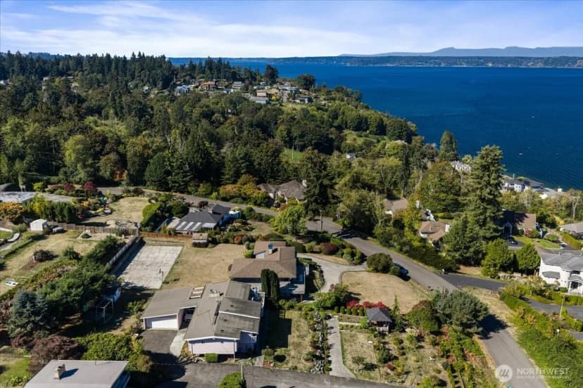 Property photo for 29860 Marine View Drive Sw, Federal Way photo 37