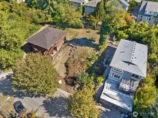 Property photo for 3820 23rd Avenue Sw, Seattle photo 3