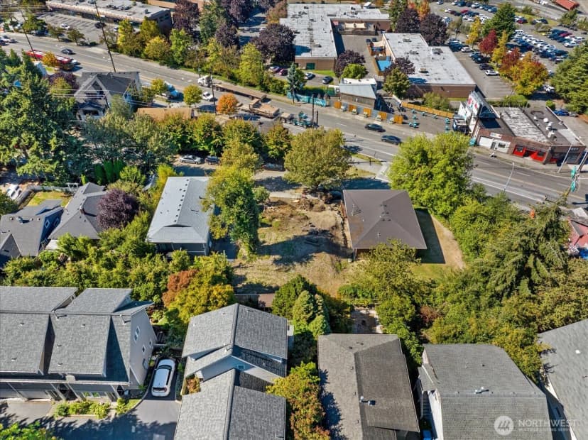 Property photo for 3820 23rd Avenue Sw, Seattle photo 6