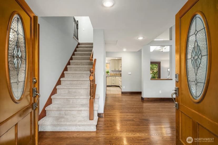Property photo for 21422 Se 37th Street, Sammamish photo 2