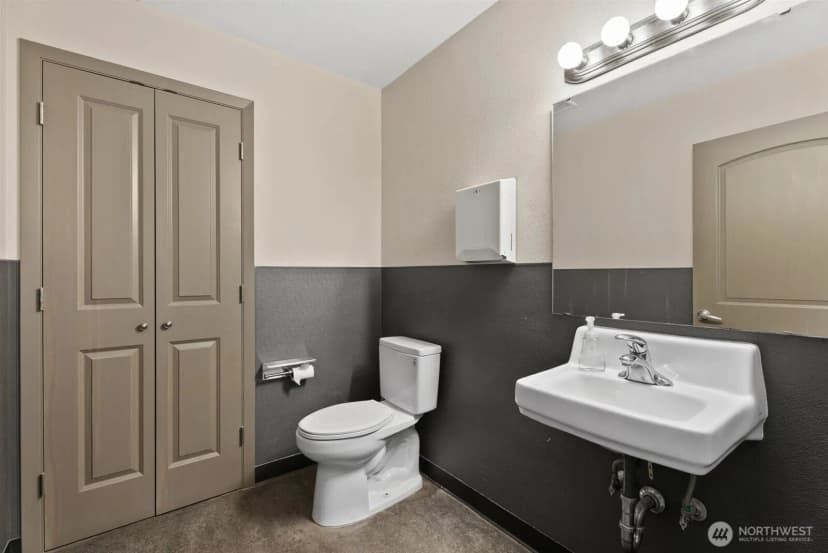 Property photo for 2000 S 116th Street, Seattle photo 14