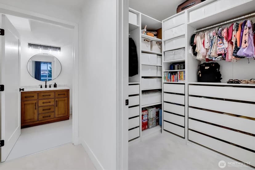 Property photo for 300 110th Avenue Ne #314, Bellevue photo 23