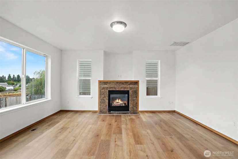 Property photo for 2213 189th Street E, Tacoma photo 11