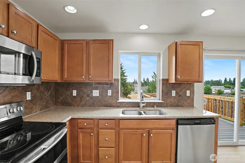 Property photo for 2213 189th Street E, Tacoma photo 10