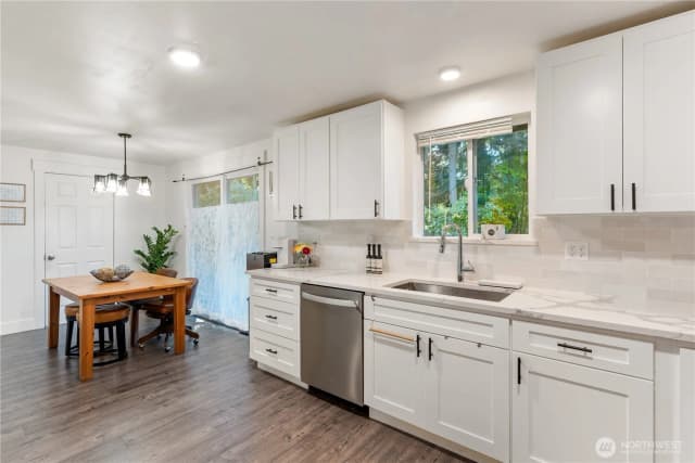 Property photo for 7328 Heinz Place, Lynnwood photo 4