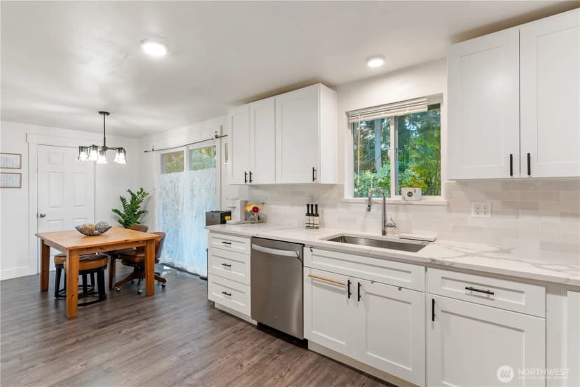 Property photo for 7328 Heinz Place, Lynnwood photo 4