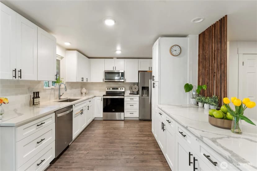 Property photo for 7328 Heinz Place, Lynnwood photo 2