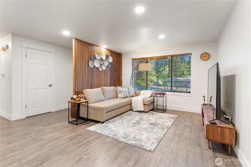 Property photo for 7328 Heinz Place, Lynnwood photo 6