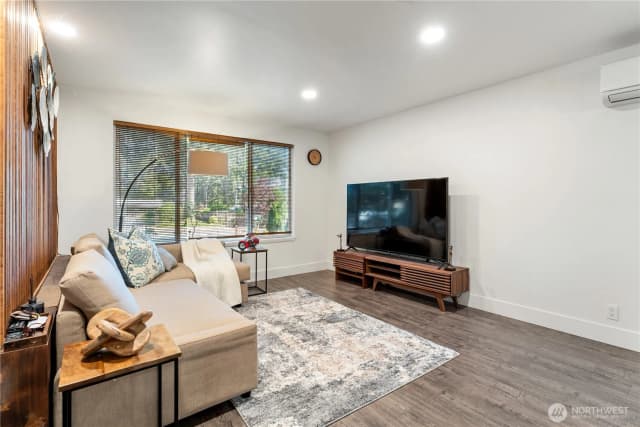 Property photo for 7328 Heinz Place, Lynnwood photo 5