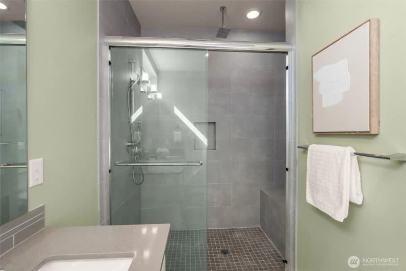 Property photo for 104 -a 19th E, Seattle photo 23