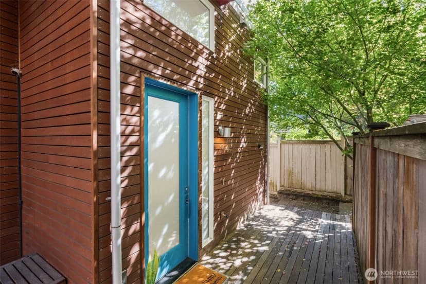 Property photo for 104 -a 19th E, Seattle photo 30