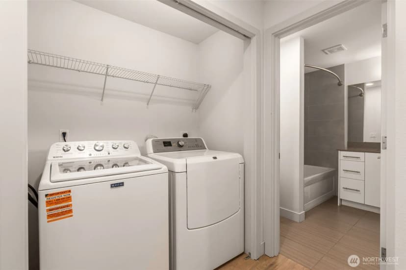 Property photo for 104 -a 19th E, Seattle photo 27