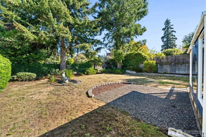 Property photo for 2124 E 17th Street, Bremerton photo 28