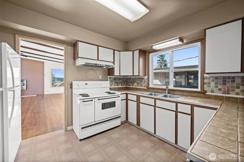 Property photo for 2124 E 17th Street, Bremerton photo 17