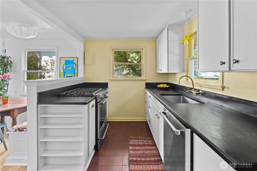 Property photo for 314 Nw 44th Street, Seattle photo 9