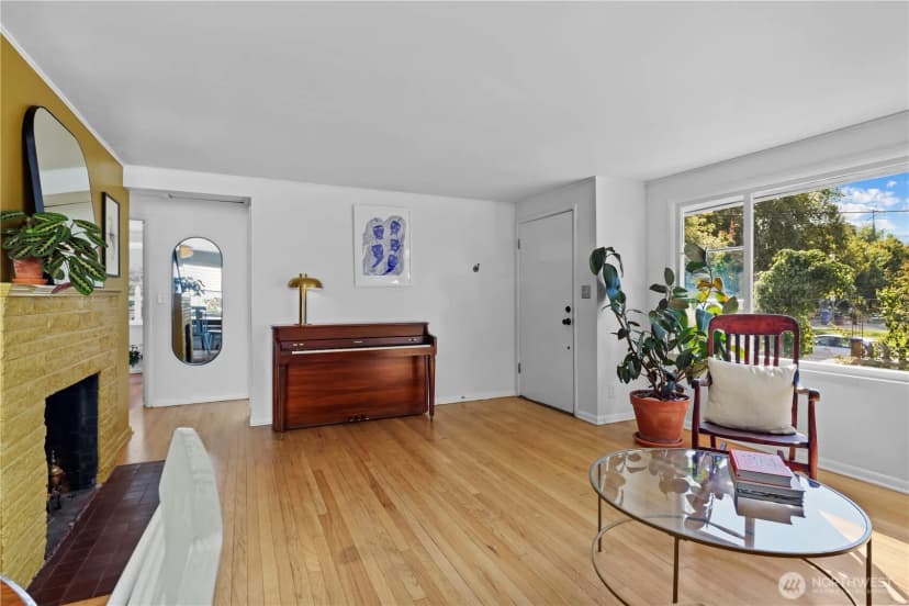 Property photo for 314 Nw 44th Street, Seattle photo 6