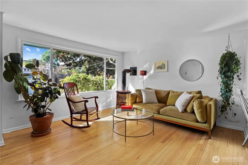 Property photo for 314 Nw 44th Street, Seattle photo 4