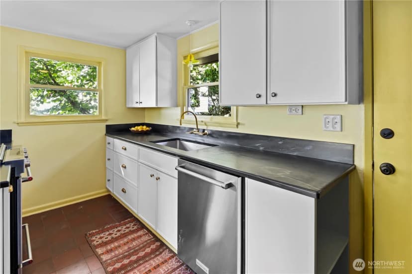 Property photo for 314 Nw 44th Street, Seattle photo 10
