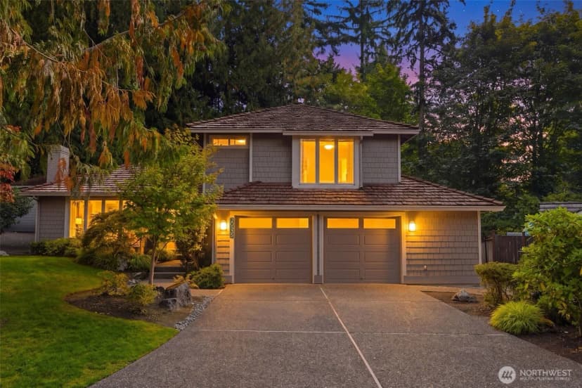Property photo for 20535 Ne 37th Way, Sammamish