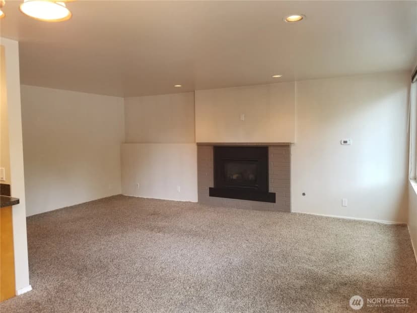Property photo for 13807 Greenwood Avenue N, Seattle photo 28