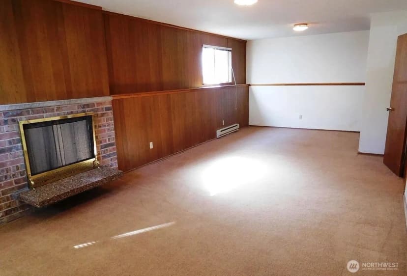 Property photo for 13807 Greenwood Avenue N, Seattle photo 14