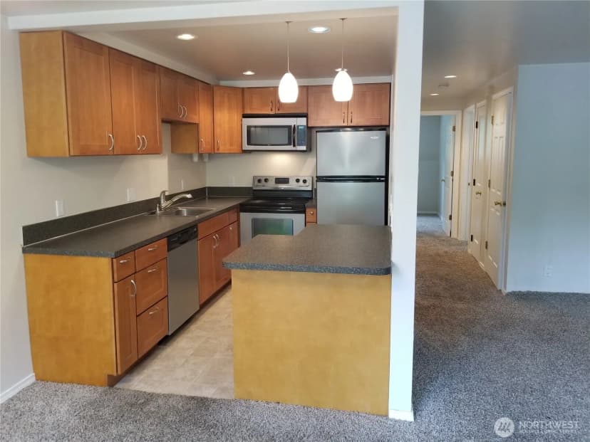 Property photo for 13807 Greenwood Avenue N, Seattle photo 29