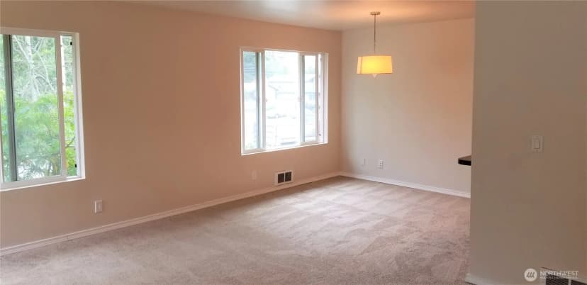 Property photo for 13807 Greenwood Avenue N, Seattle photo 21