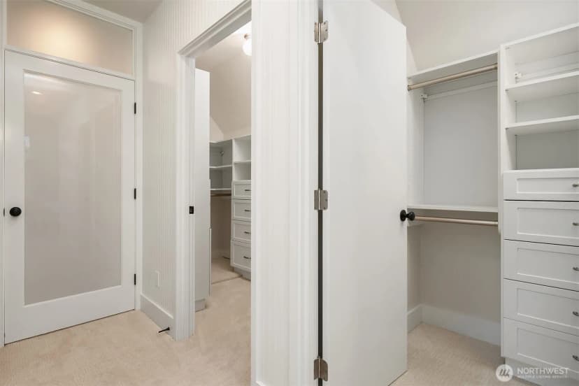 Property photo for 6702 20th Avenue Nw, Seattle photo 18