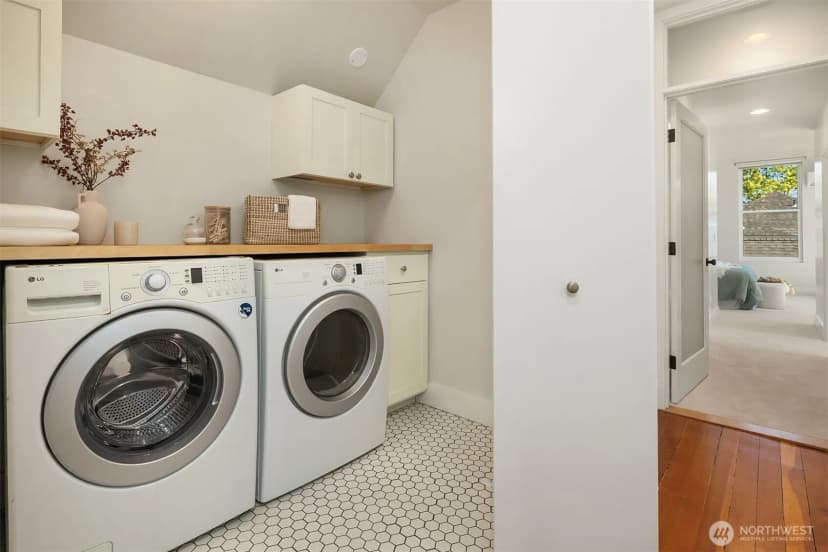 Property photo for 6702 20th Avenue Nw, Seattle photo 25