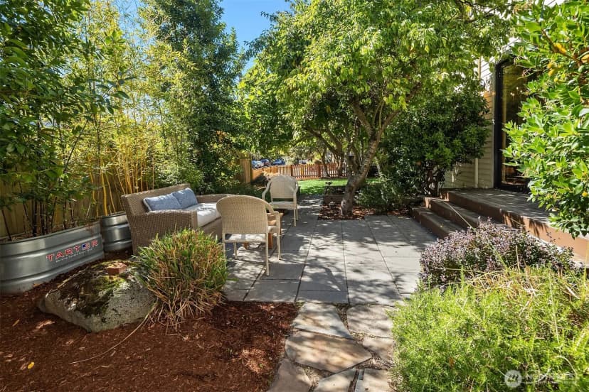 Property photo for 6702 20th Avenue Nw, Seattle photo 34