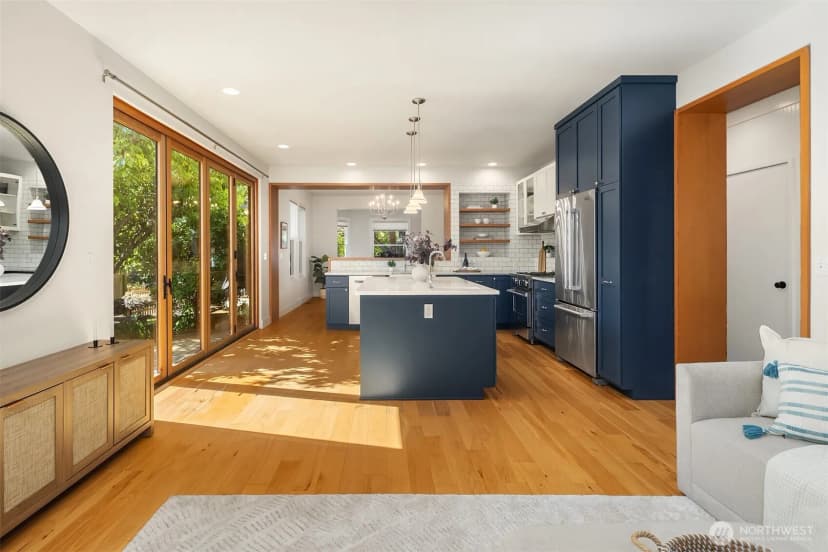 Property photo for 6702 20th Avenue Nw, Seattle photo 13