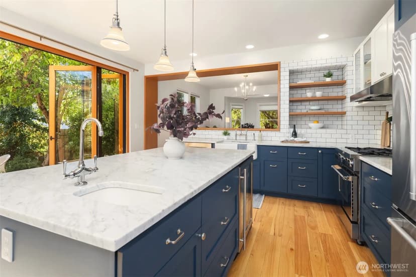 Property photo for 6702 20th Avenue Nw, Seattle photo 10