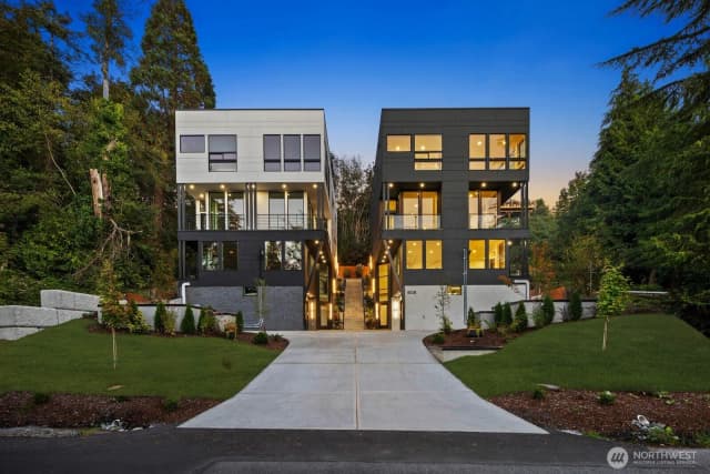 Property photo for 8018 45th Avenue Sw, Seattle photo 2