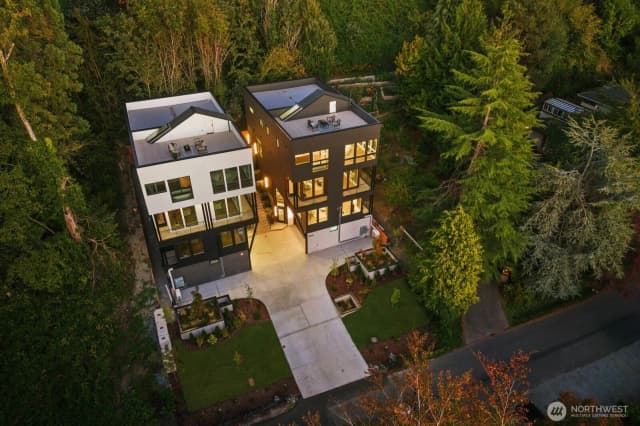 Property photo for 8018 45th Avenue Sw, Seattle photo 5