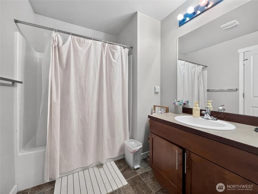 Property photo for 6321 Thomas Place Se, Auburn photo 23