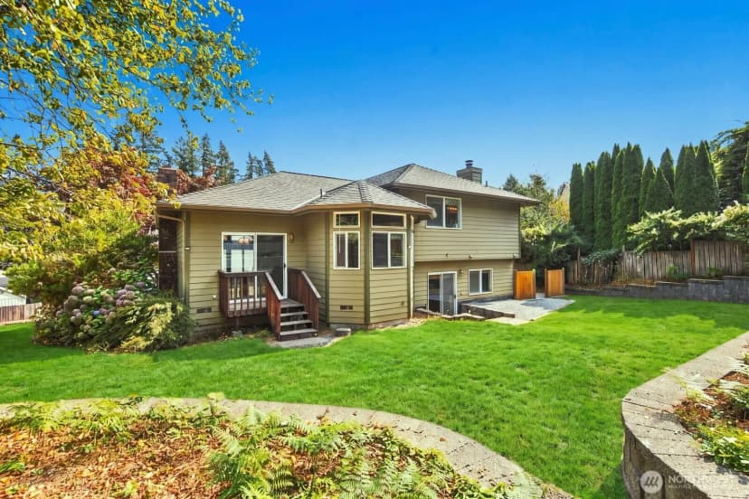 Property photo for 15928 Larch Way, Lynnwood photo 32