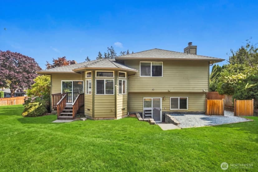 Property photo for 15928 Larch Way, Lynnwood photo 31